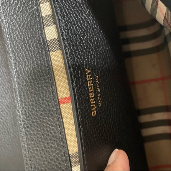 Burberry Vintage Check Shoulder Bag - Picture 6 of 8